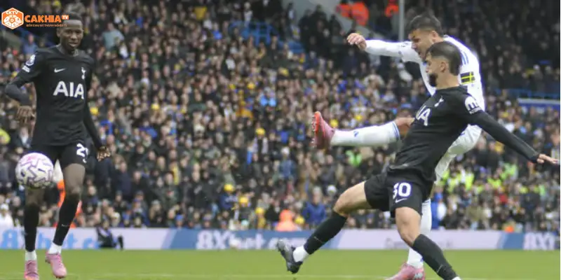 Phong độ Tottenham Hotspur và Leeds United mùa giải 2025/2026